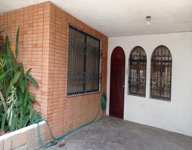 ALQUILO SUITE AMOBLADA EN LOS CEIBOS | Guayaquil, Los Ceibos